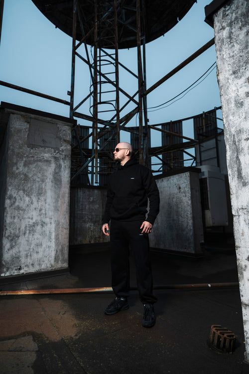 BLACK FLEECE TRACKSUIT LOGO 2.0