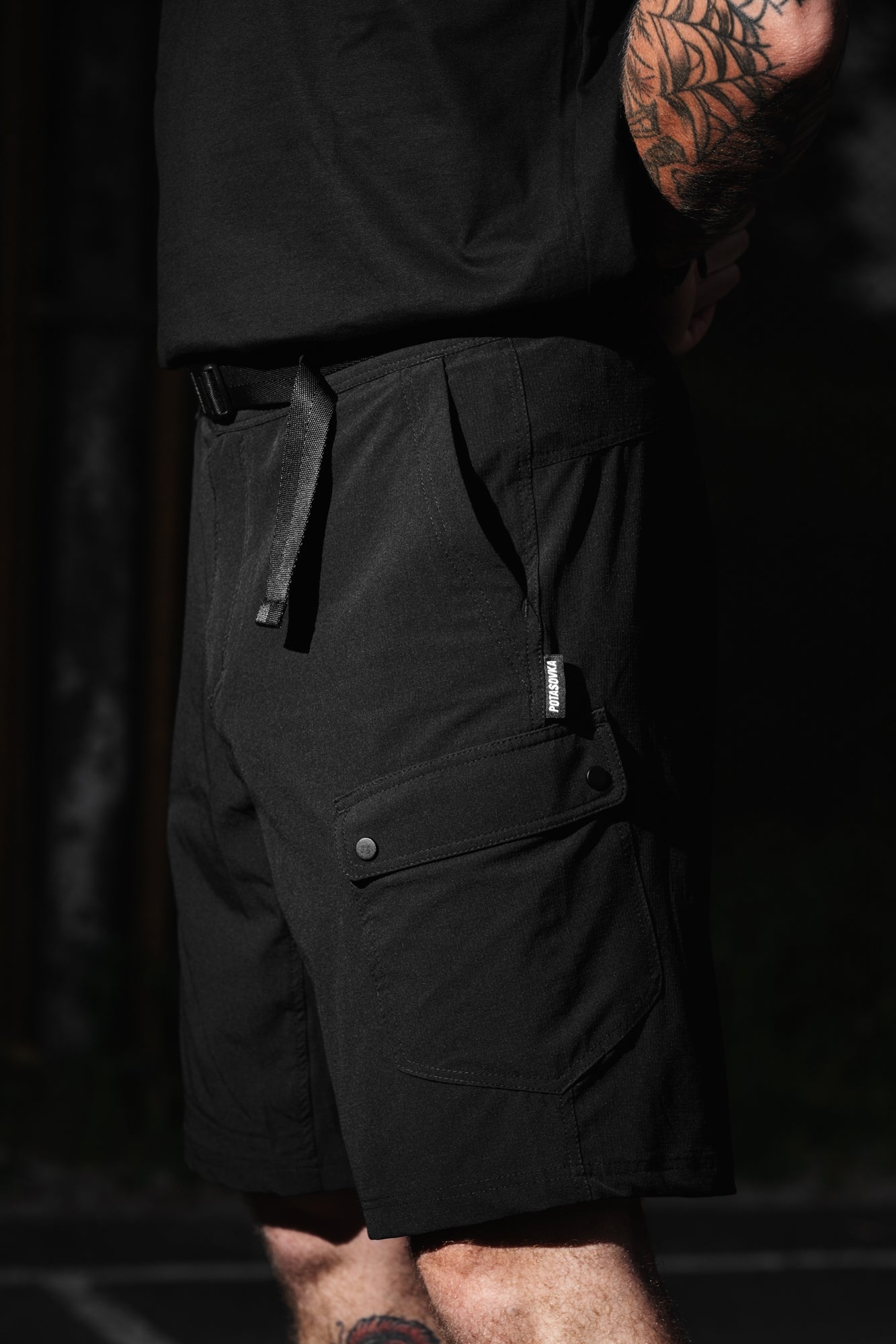 NYLON SHORTS 01 GLD BLACK