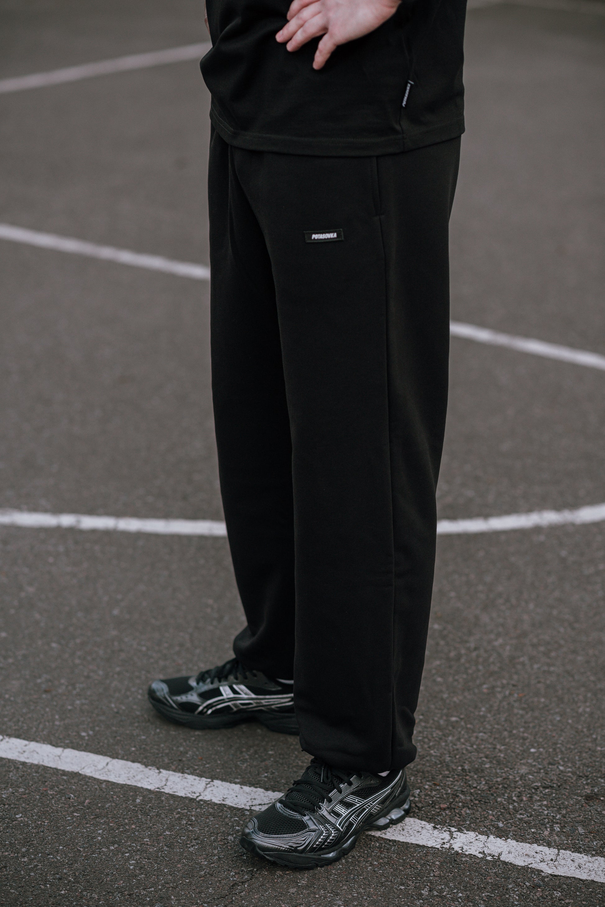 PANTS LOGO BLACK 2.0