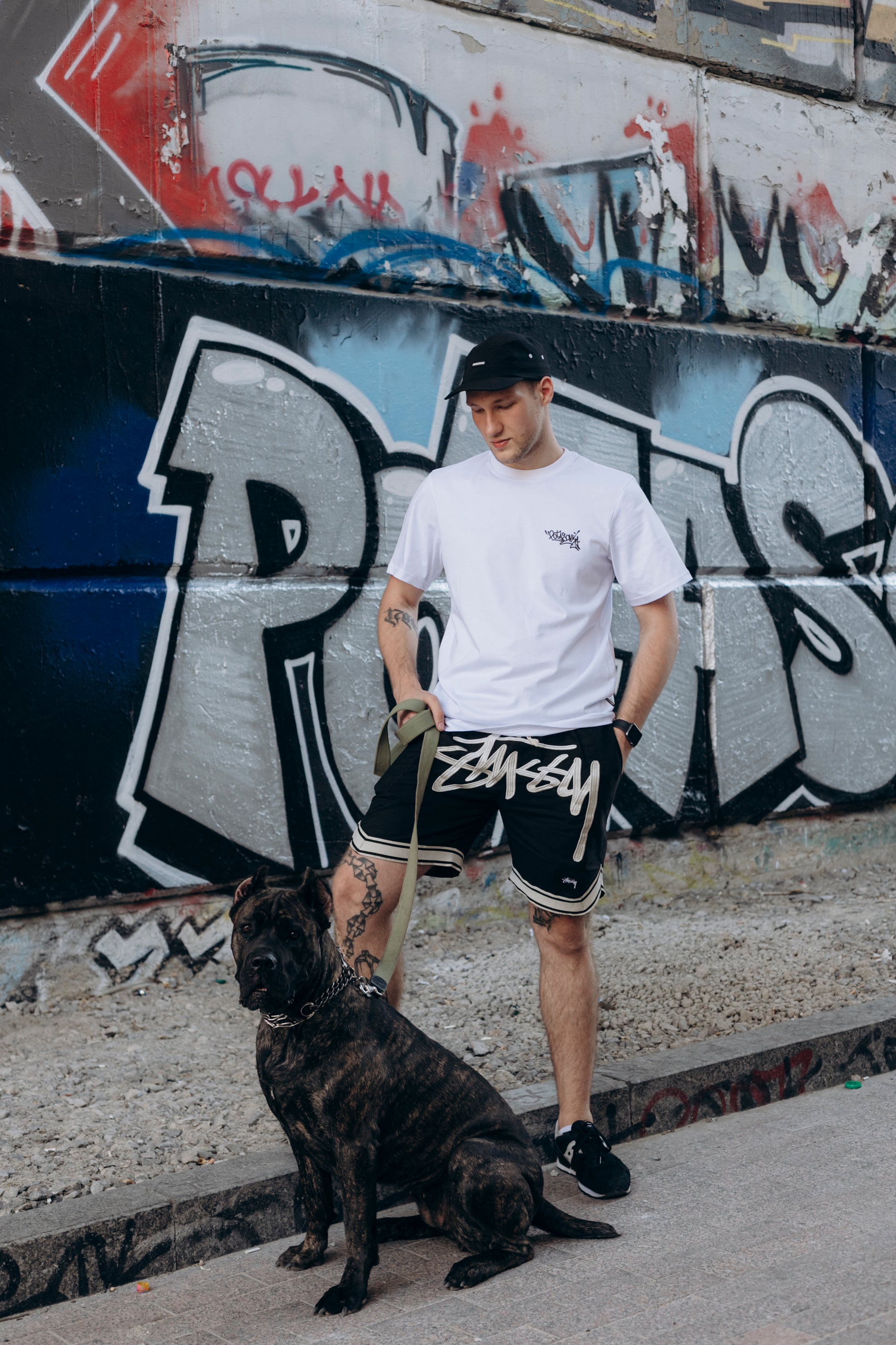 T-SHIRT GRAFFITI TAG WHITE